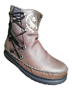Low Lace boots (UK 12)
