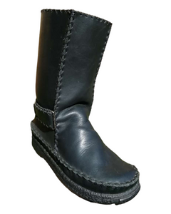 Pull On Leather Boots with Velcro Straps (UK 4)